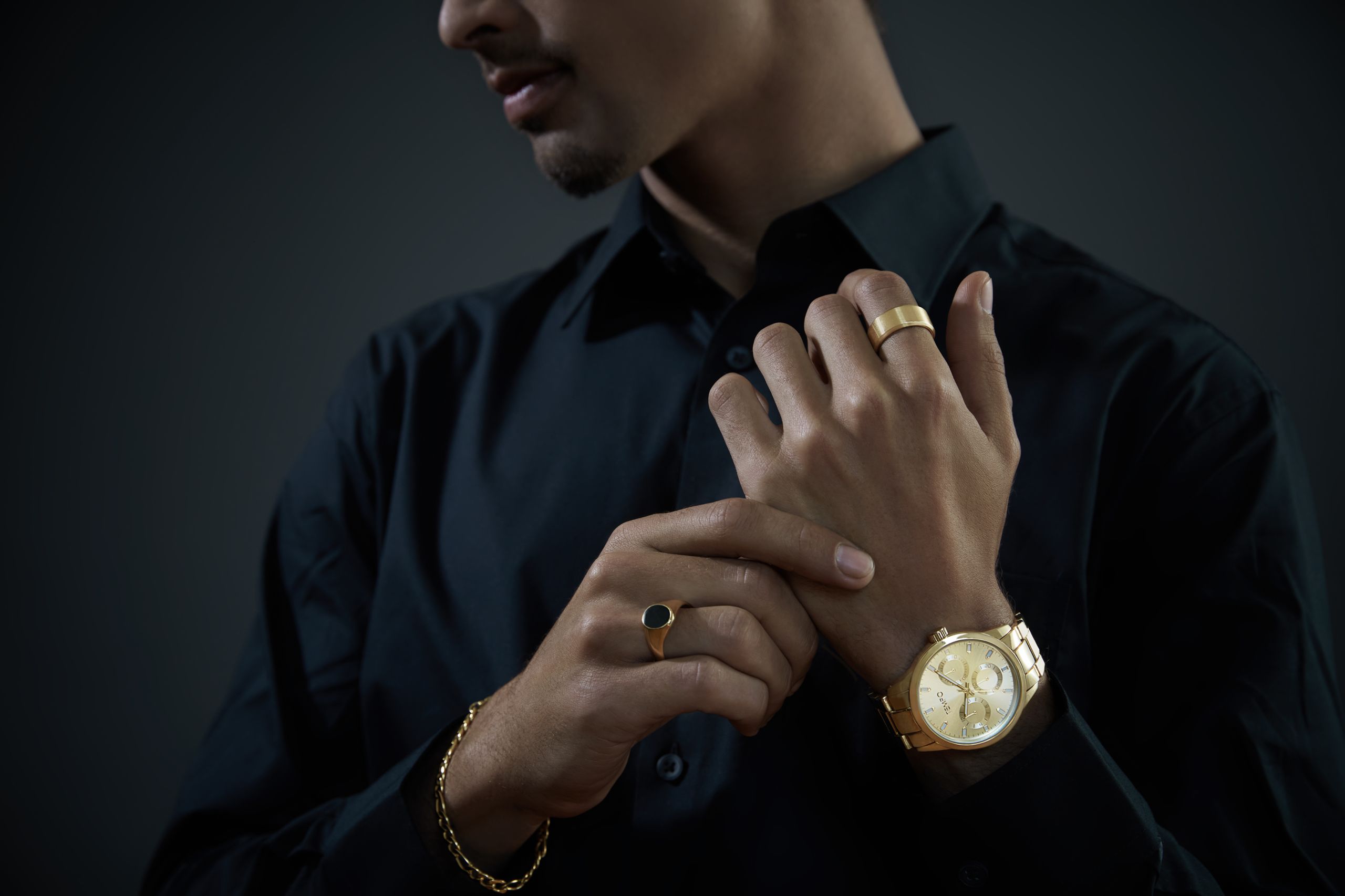 Buy Mechanical Wrist Watches for Men and Women Online | Titan